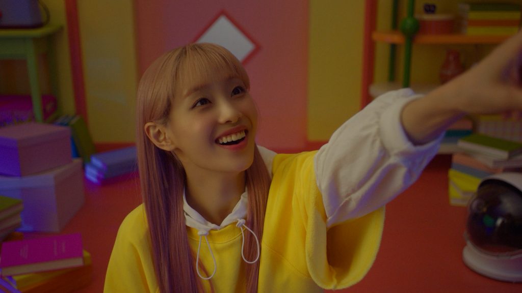 츄×iM뱅크 숨 참고 츄 Dive🥽.00 00 00 00.Still001 1