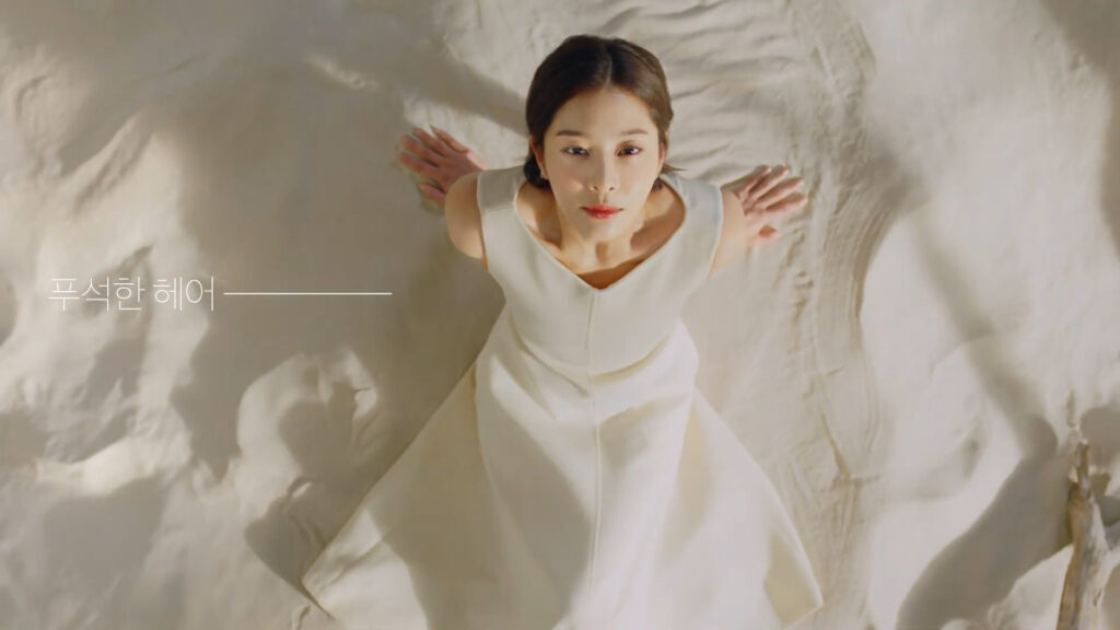 전속모델로 발탁된 배우 설인아 02
